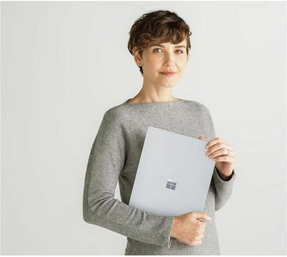 كمبيوتر محمول Microsoft Surfacee 6 للأعمال، مقاس 13.5 بوصة Ultra 5، ذاكرة وصول عشوائي 32 جيجابايت، قرص SSD سعة 256 جيجابايت، بلاتينيوم ZJS-00026، أنيق وقوي للمحترفين