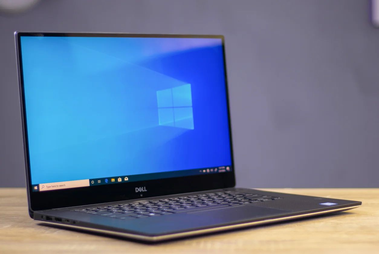 Dell Precision 5540 - Image 3